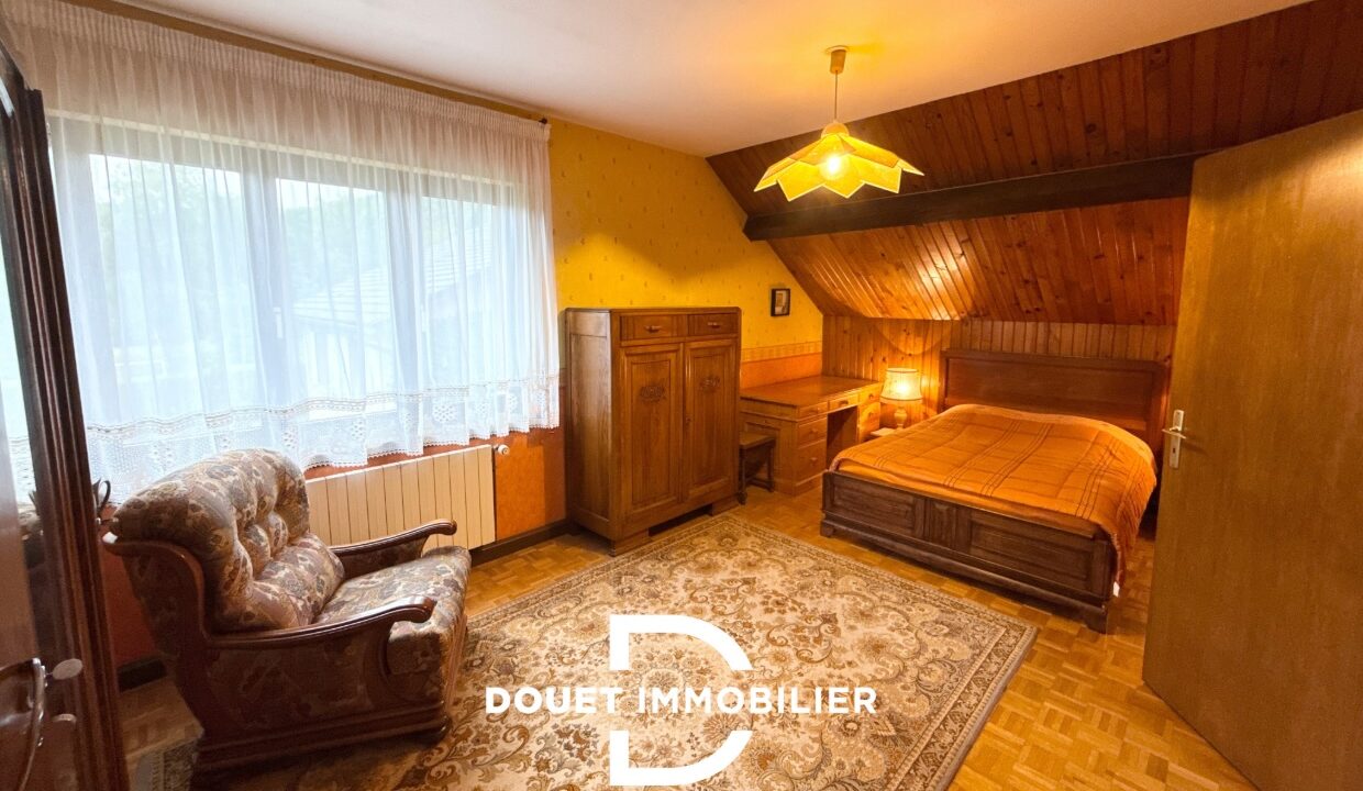 douet-immobilier-maison-9-pieces-bronvaux-01-15