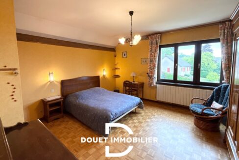 douet-immobilier-maison-9-pieces-bronvaux-01-16