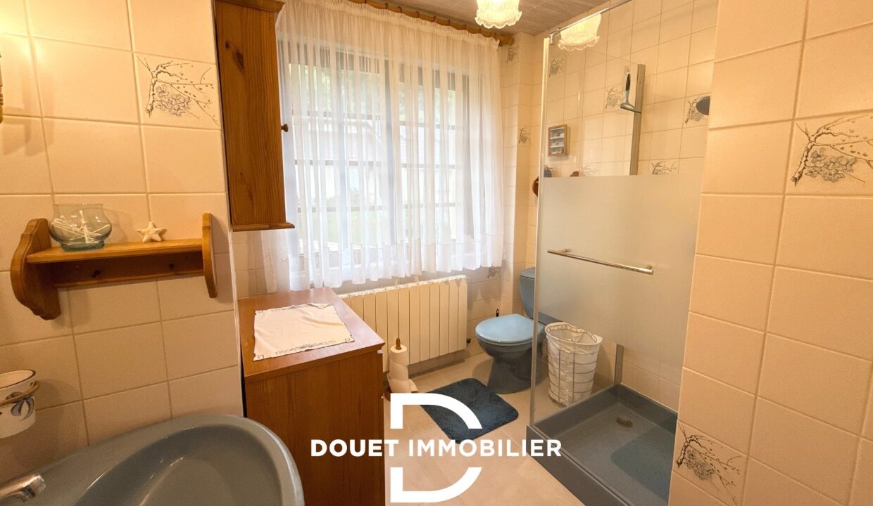 douet-immobilier-maison-9-pieces-bronvaux-01-17