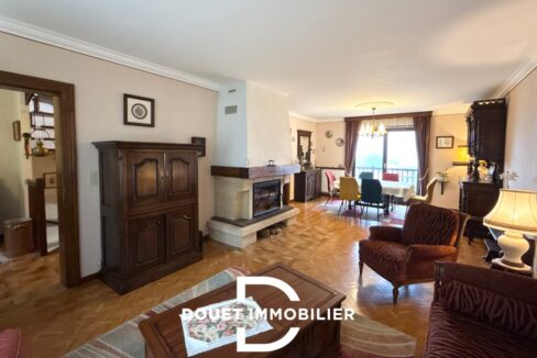 douet-immobilier-maison-9-pieces-bronvaux-01-4
