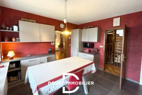 douet-immobilier-maison-9-pieces-bronvaux-01-5