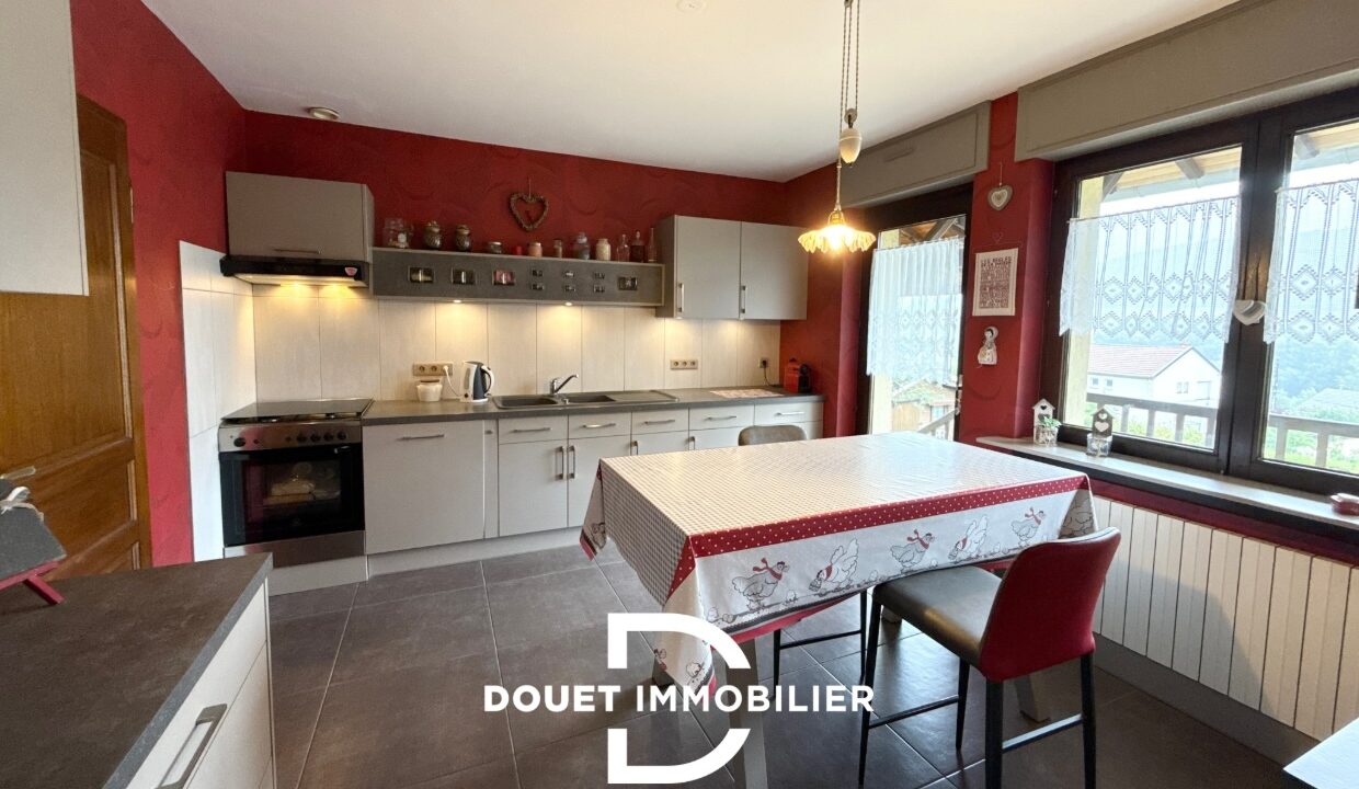 douet-immobilier-maison-9-pieces-bronvaux-01-6