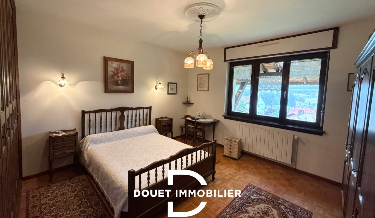 douet-immobilier-maison-9-pieces-bronvaux-01-8