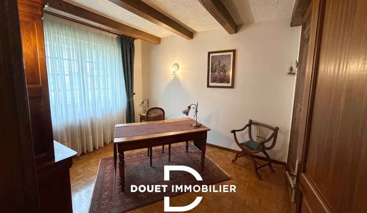 douet-immobilier-maison-9-pieces-bronvaux-01-9